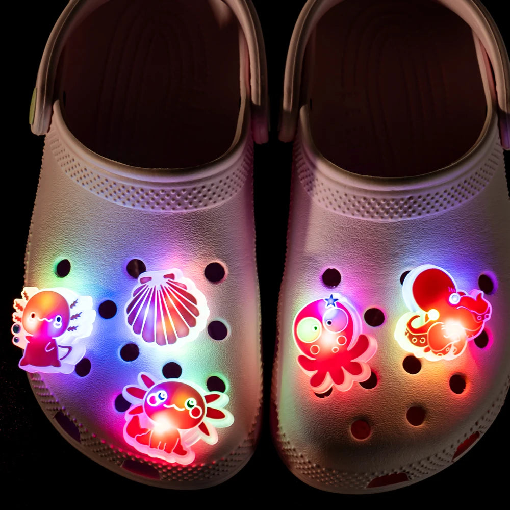 Lots de 5 Charms lumineux LED pour Crocs