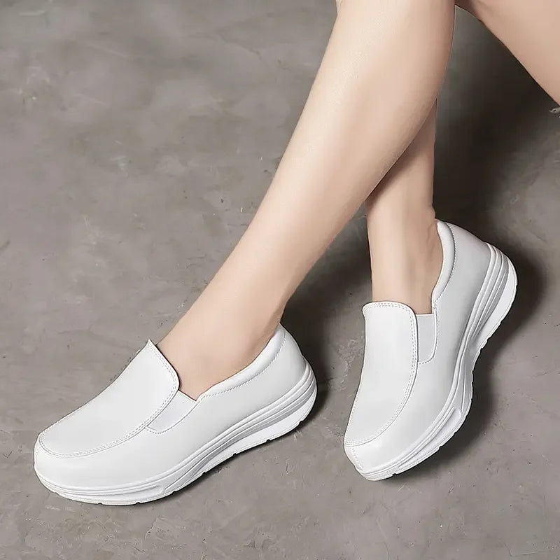 Chaussures infirmières imperméables