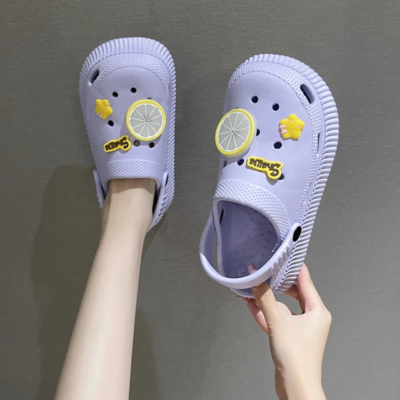 Sabots infirmières - Chaussures ouvertes soignants avec Charms