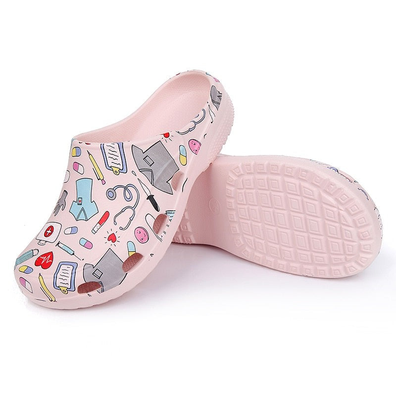 Sabots Crocs rose à motifs - Chaussures Infirmières fantaisie