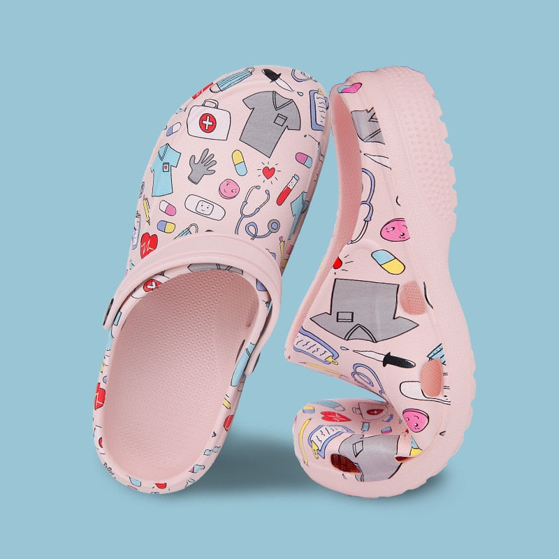 Sabots Crocs rose à motifs - Chaussures Infirmières fantaisie