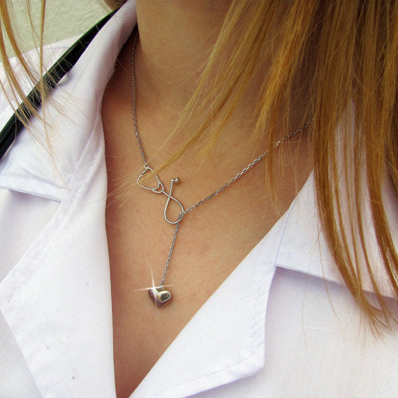 Collier / Pendentif "Stéthoscope & coeur"