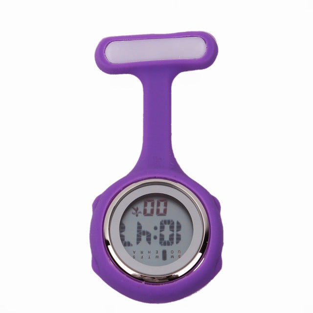 Montre infirmière digitale à cliper sur la blouse
