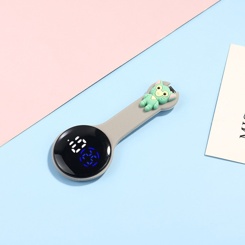 Montre Infirmière Poche à Quartz en Silicone Bleu Azur avec Broche Montre Infirmière Poche à Quartz en Silicone Bleu Azur avec Broche
